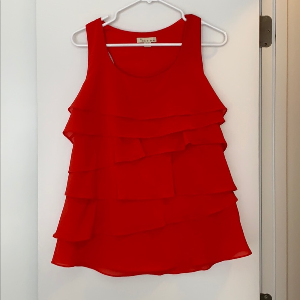 Red racer back tank